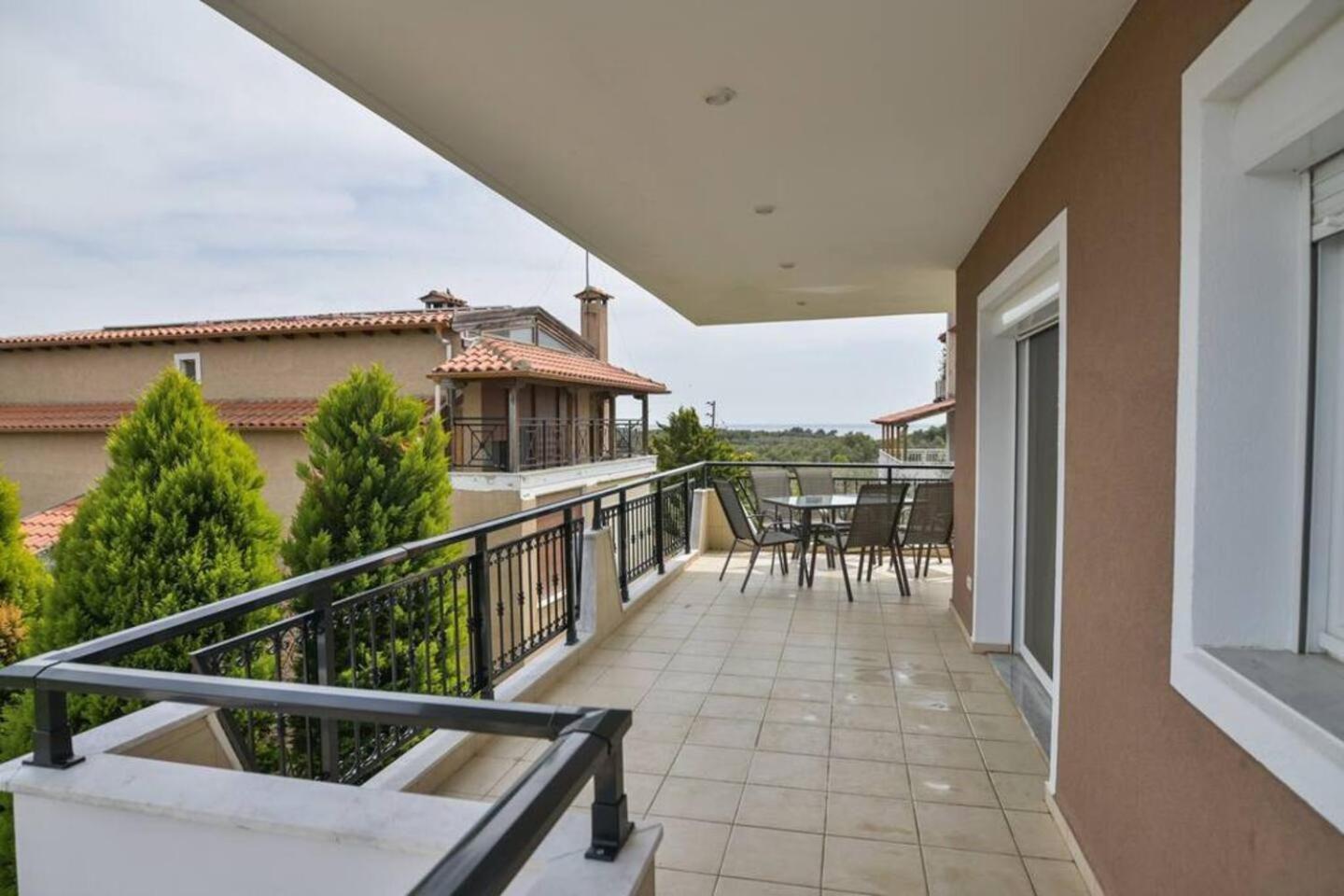מאקרי Oliva Apartments מראה חיצוני תמונה